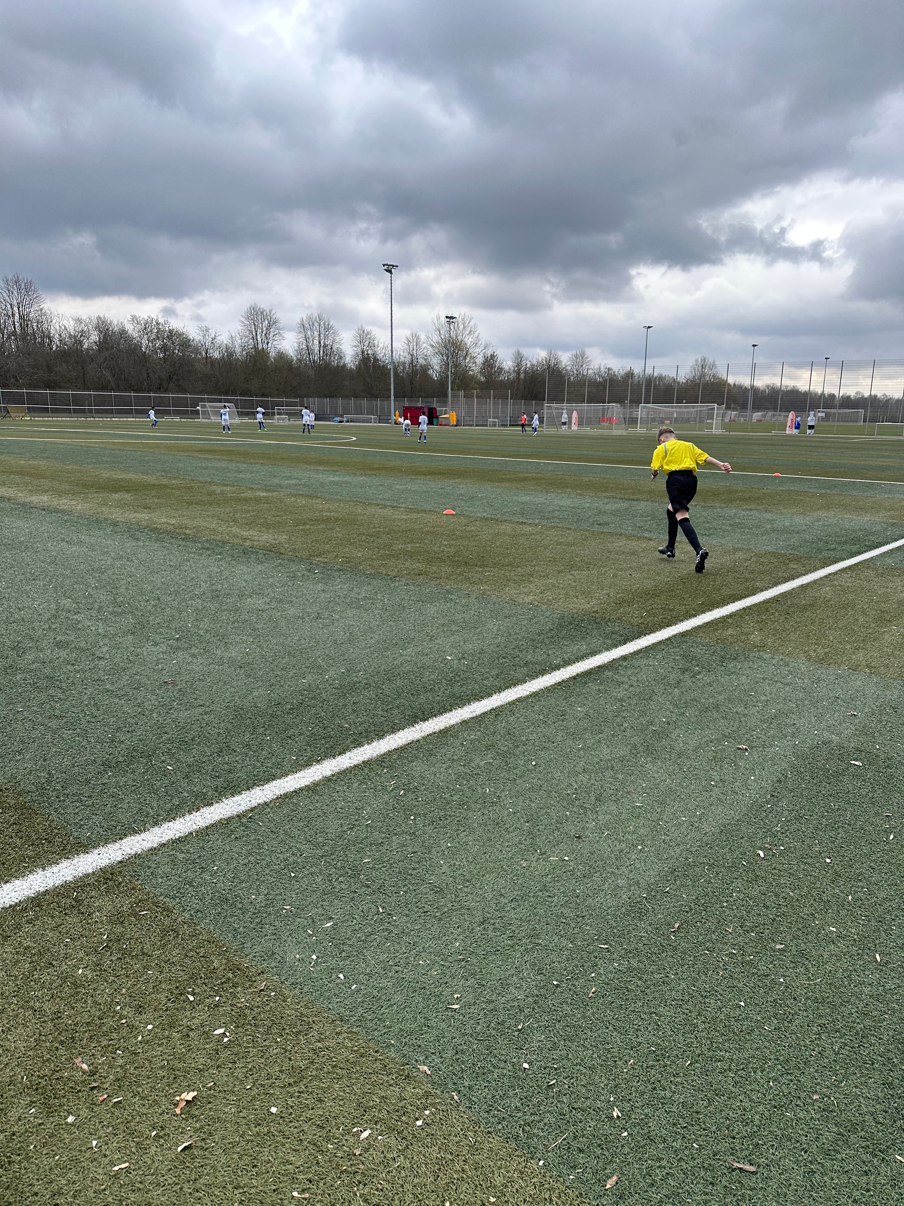 ドイツの少年サッカーに審判がいない本当の理由とは?