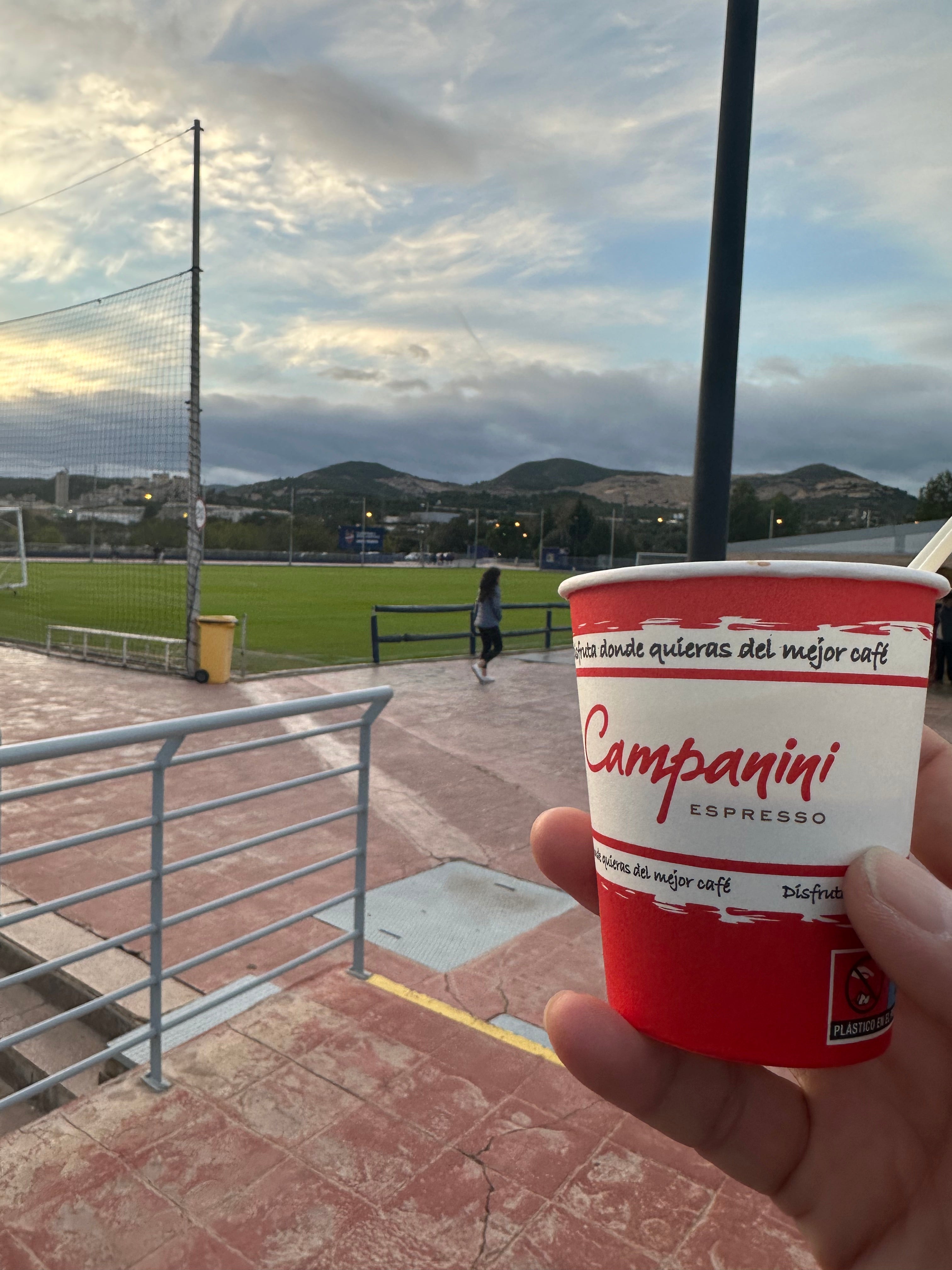 「Café bombón (カフェ・ボンボン)」