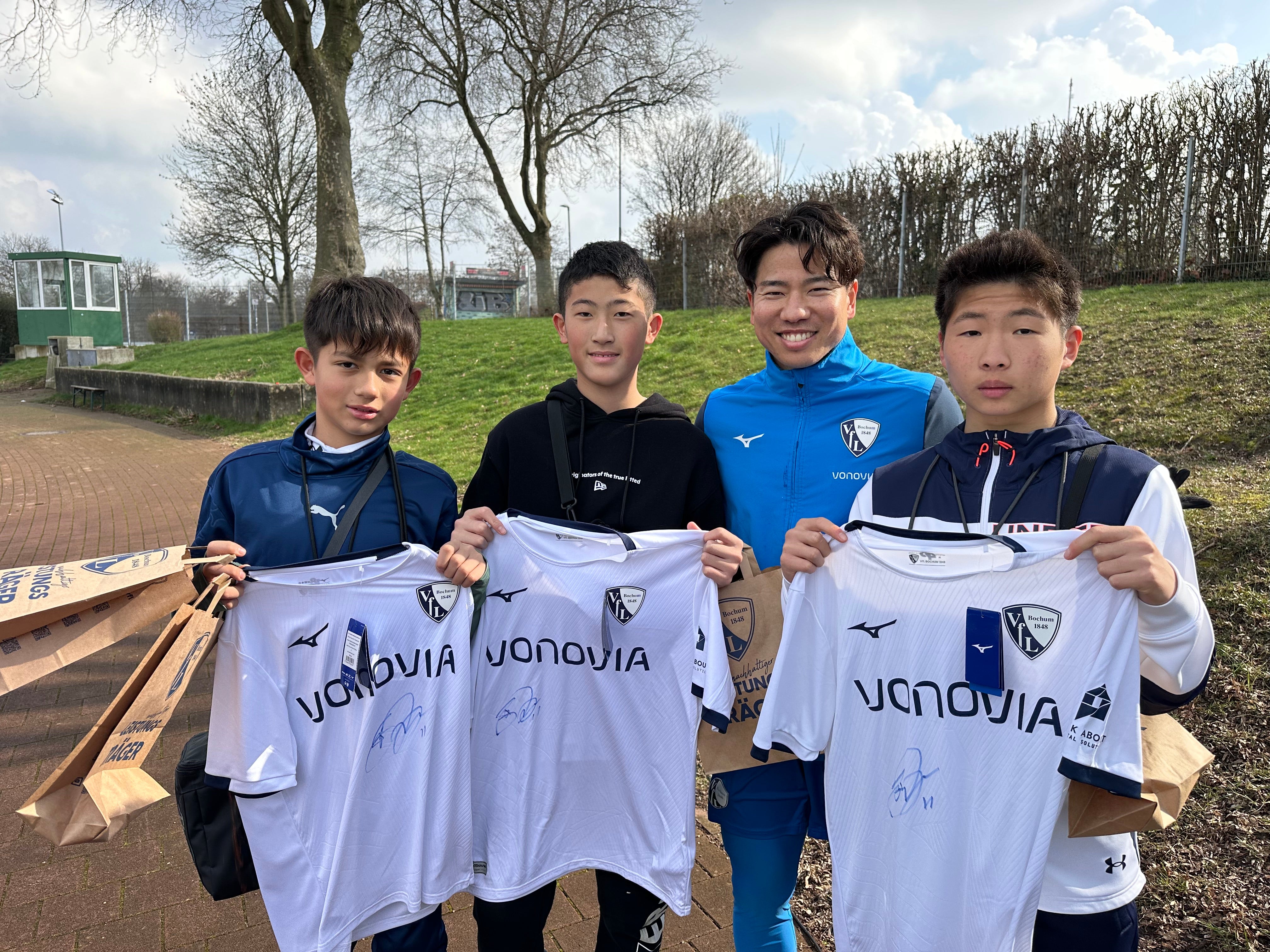 浅野拓磨選手と