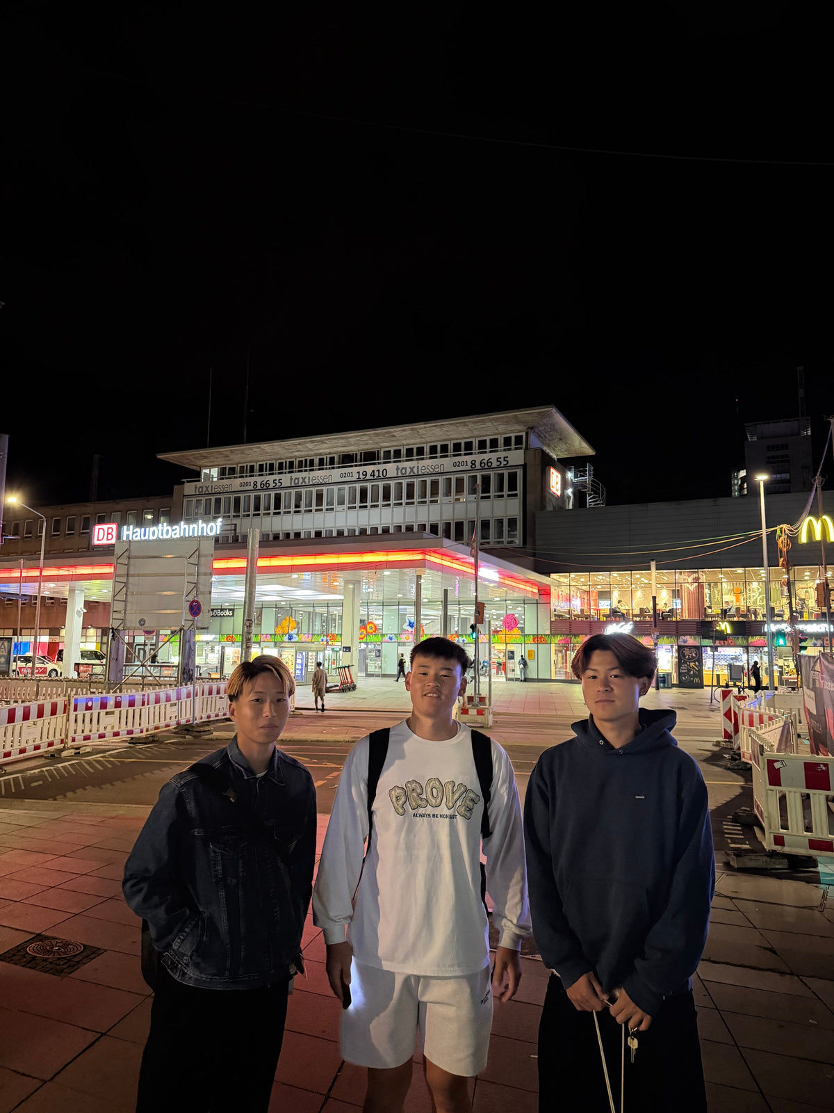 留学生達と合流しベルリンへ向かってます! - Piece 海外留学サポート