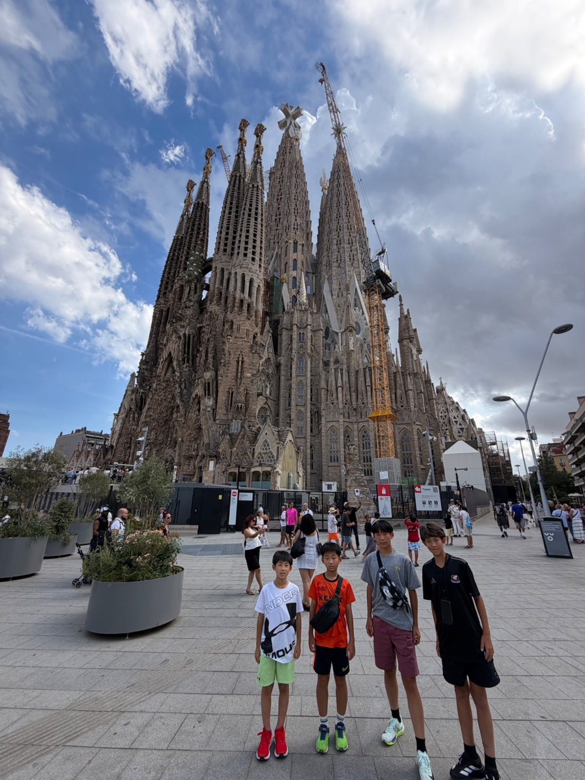 スペイン個人留学2026 DAY1 サグラダ・ファミリアを訪れた参加選手たち