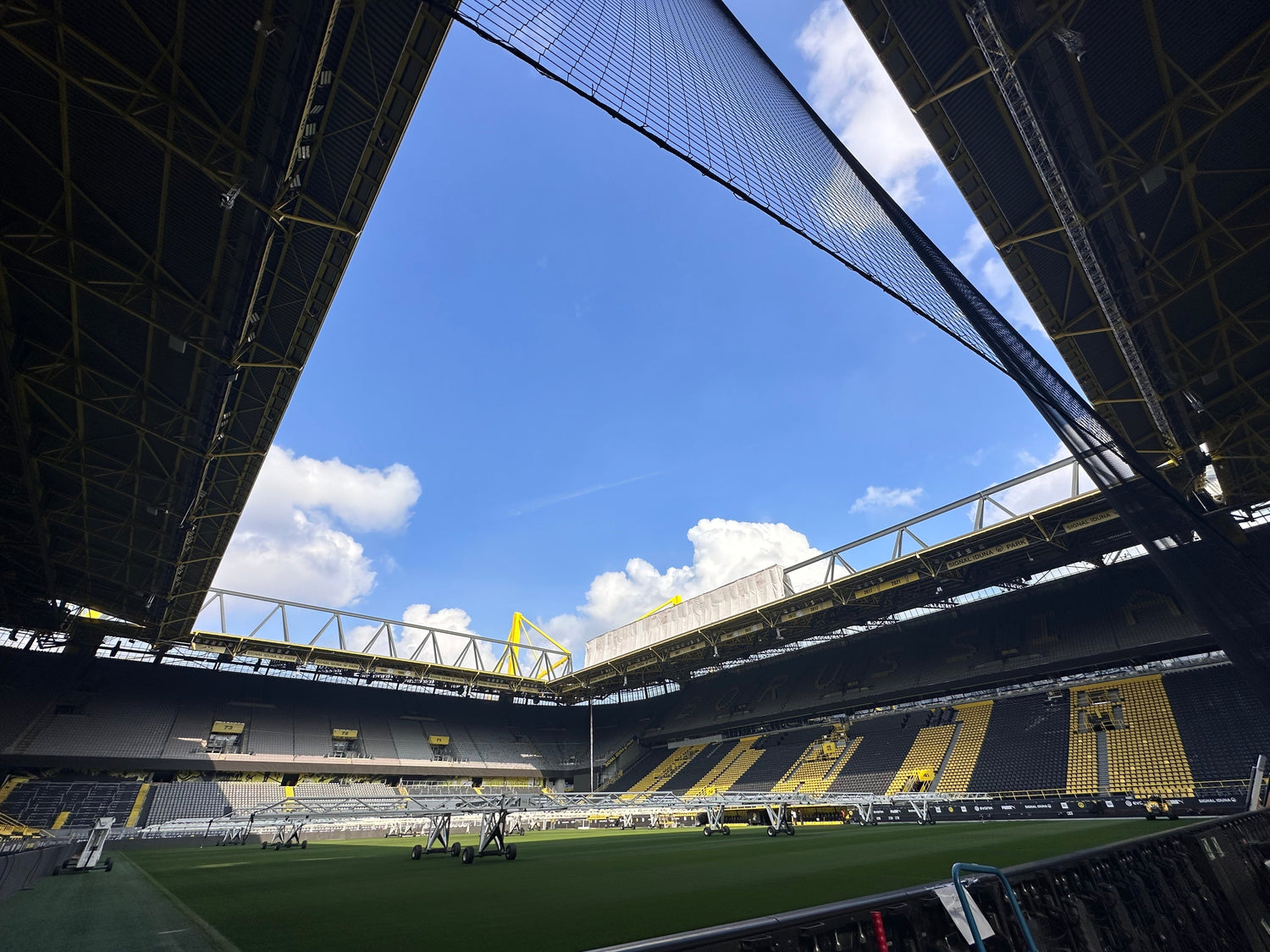 Borussia Dortmund - Piece 海外留学サポート