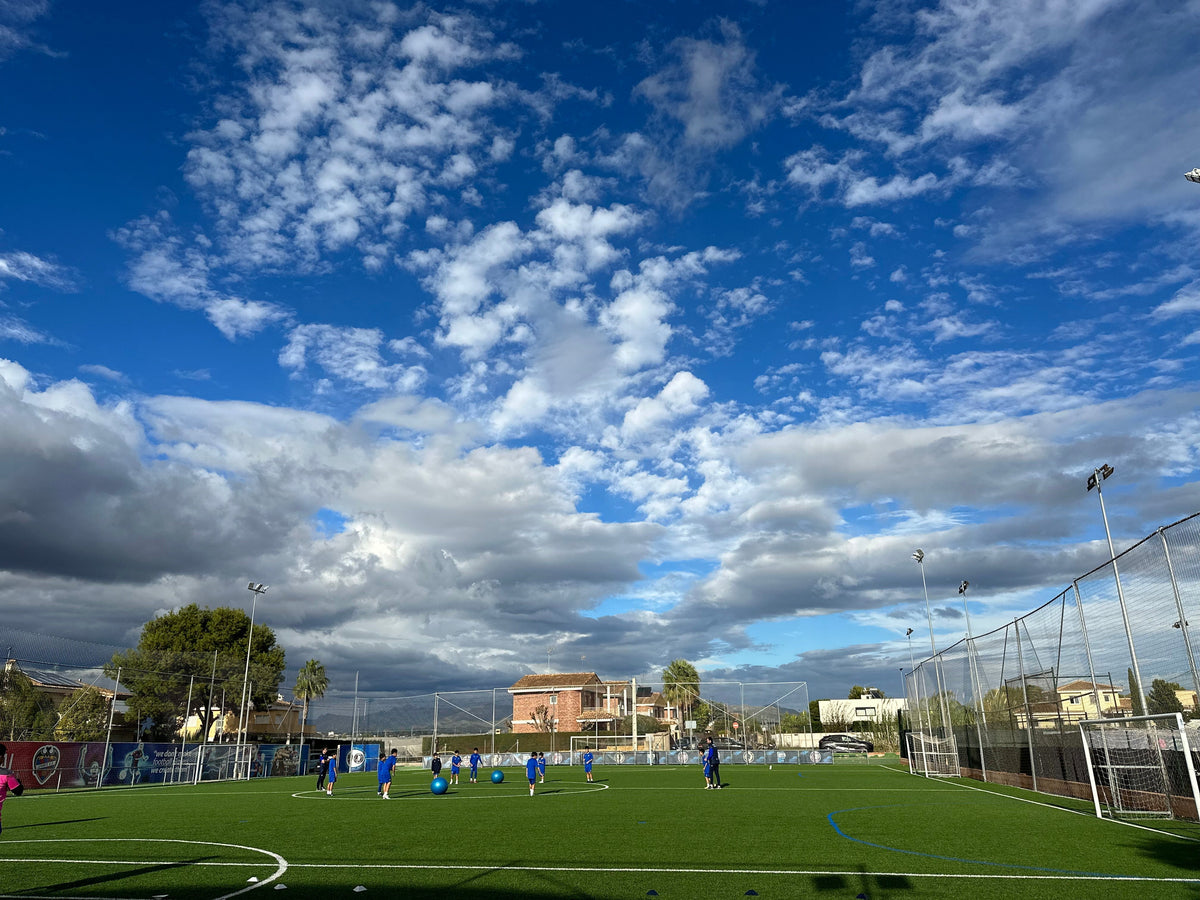 スペインサッカー留学よくある質問（FAQ）｜費用・期間・語学力・対象年齢 - Piece 海外留学サポート