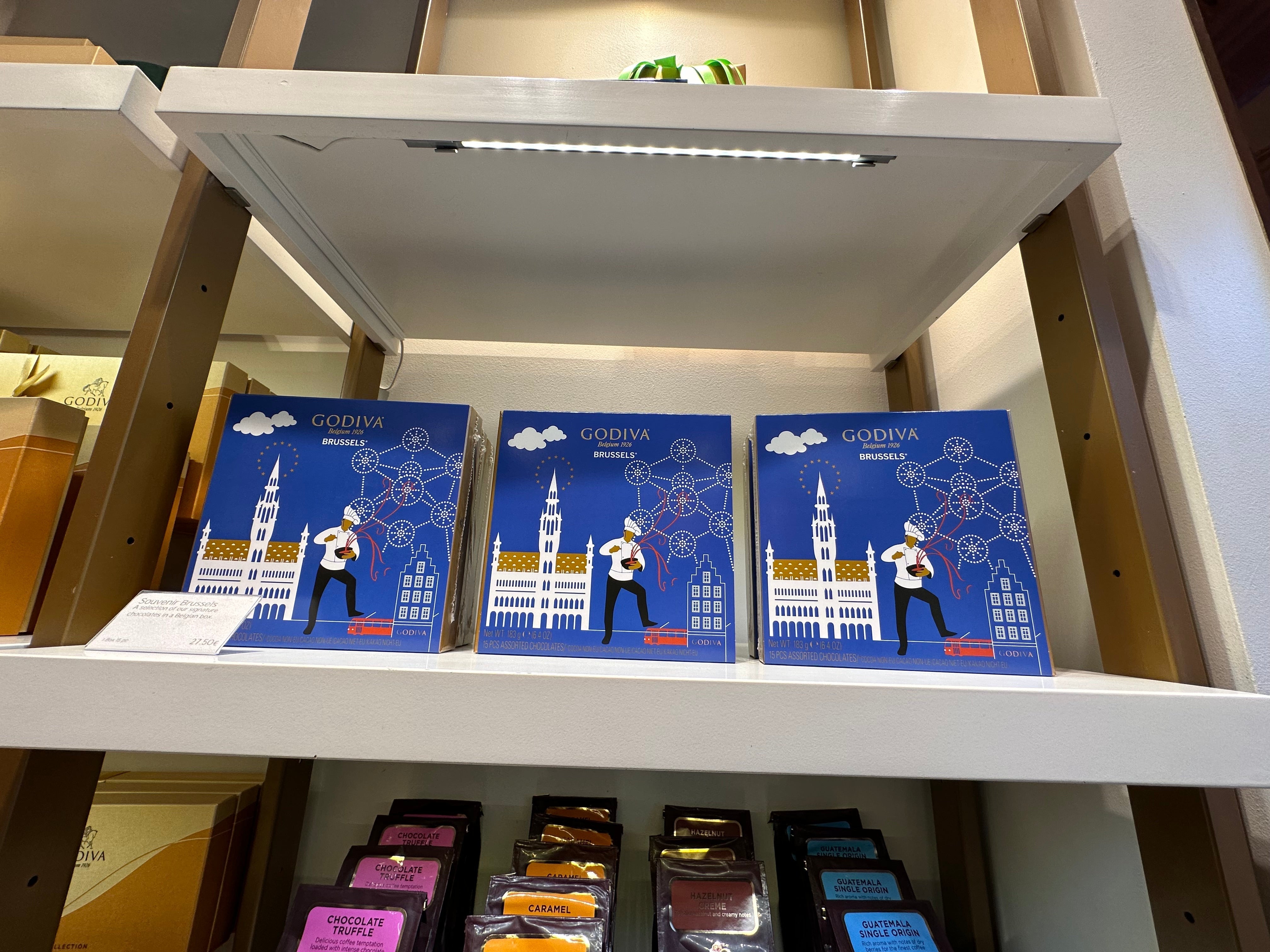 GODIVA１号店へ！！ - Piece 海外留学サポート