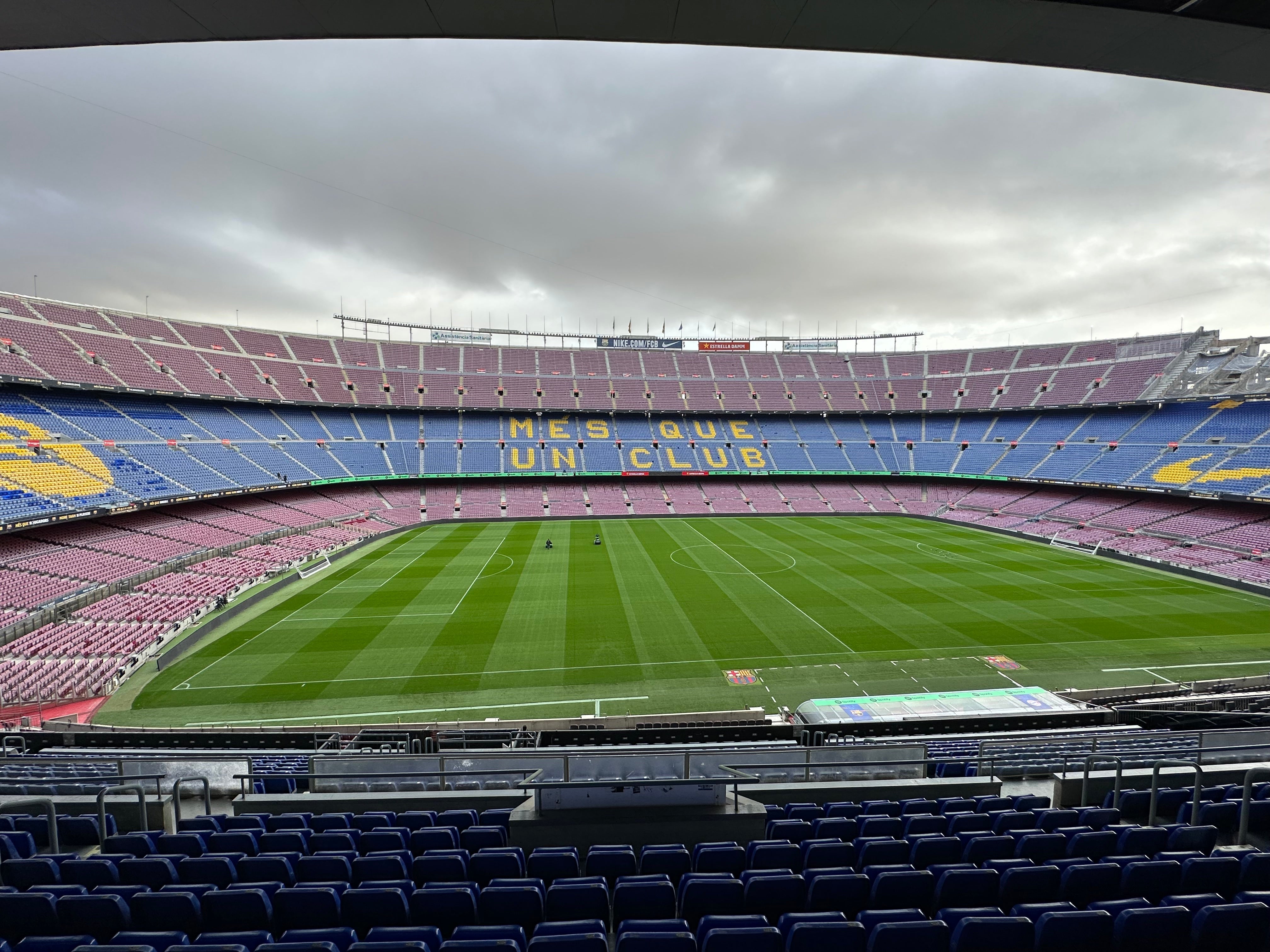 Spotify Camp Nou - Piece 海外留学サポート